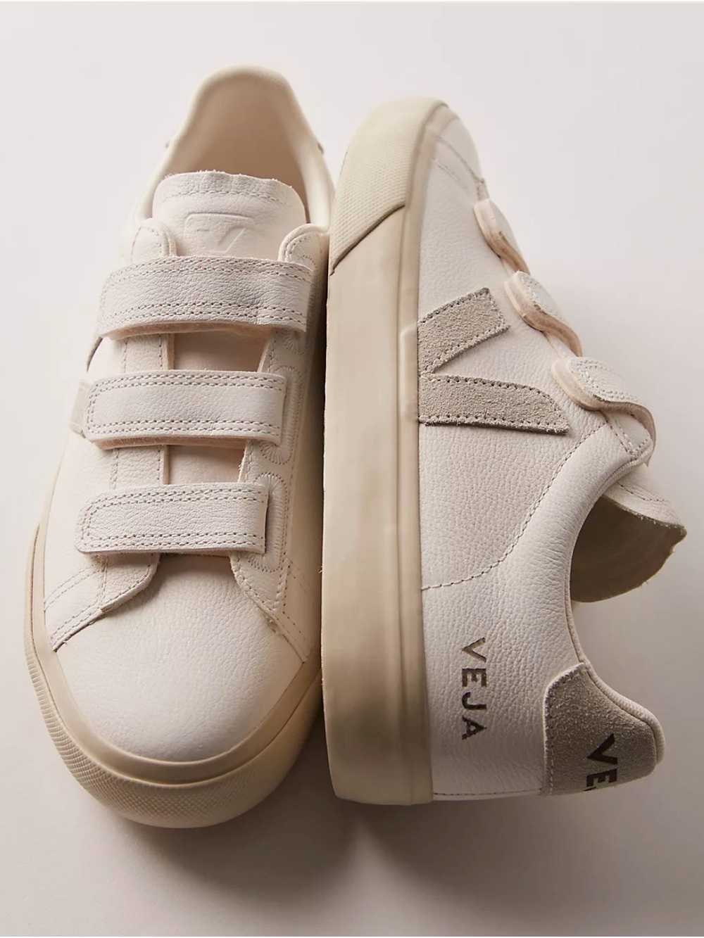 Veja Off-White Velcro Low-Top Sneakers - Picture 2 of 8